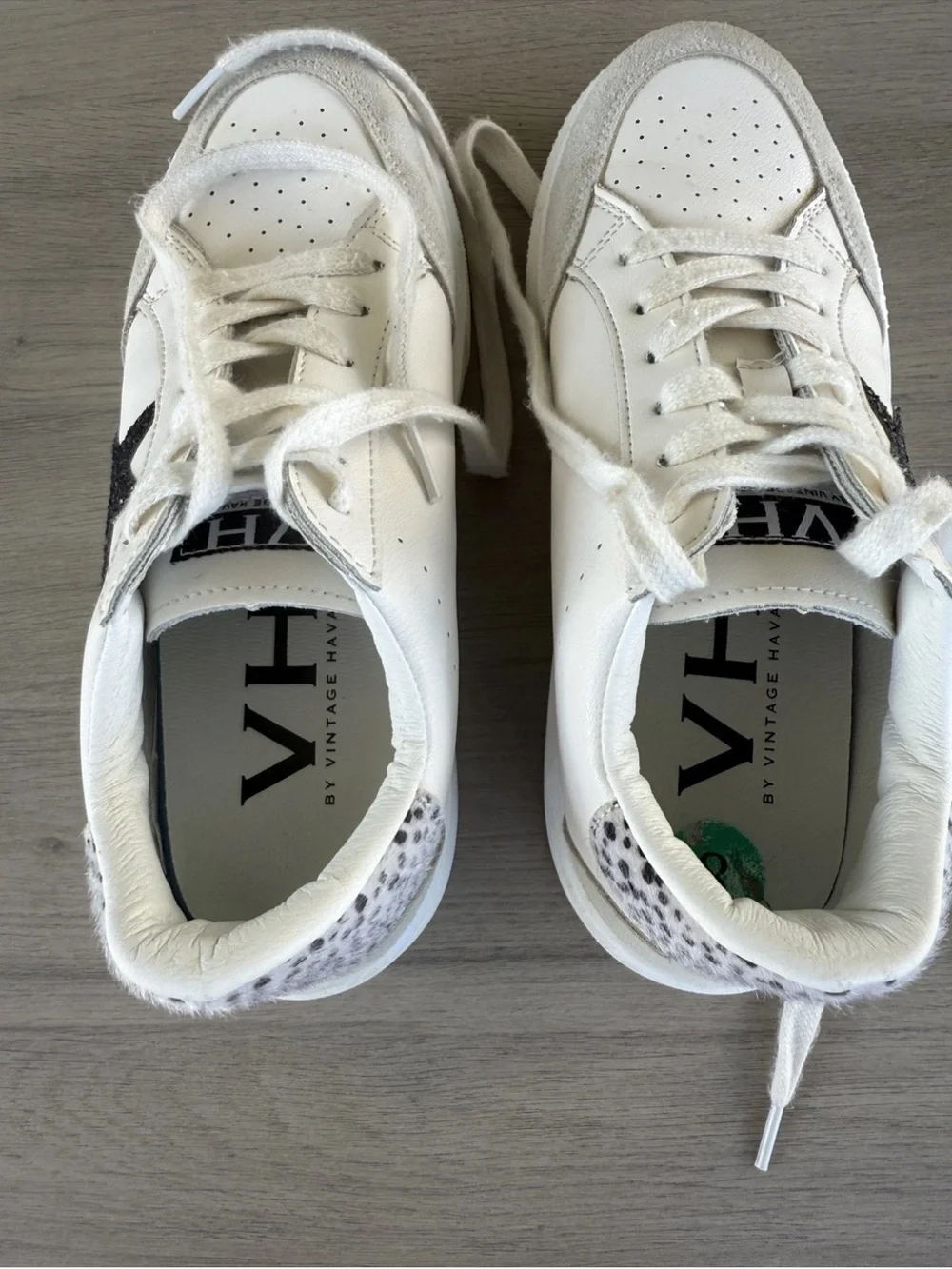 VINTAGE HAVANA Women’s Platform Sneakers White/Black Glitter Star Sz 8